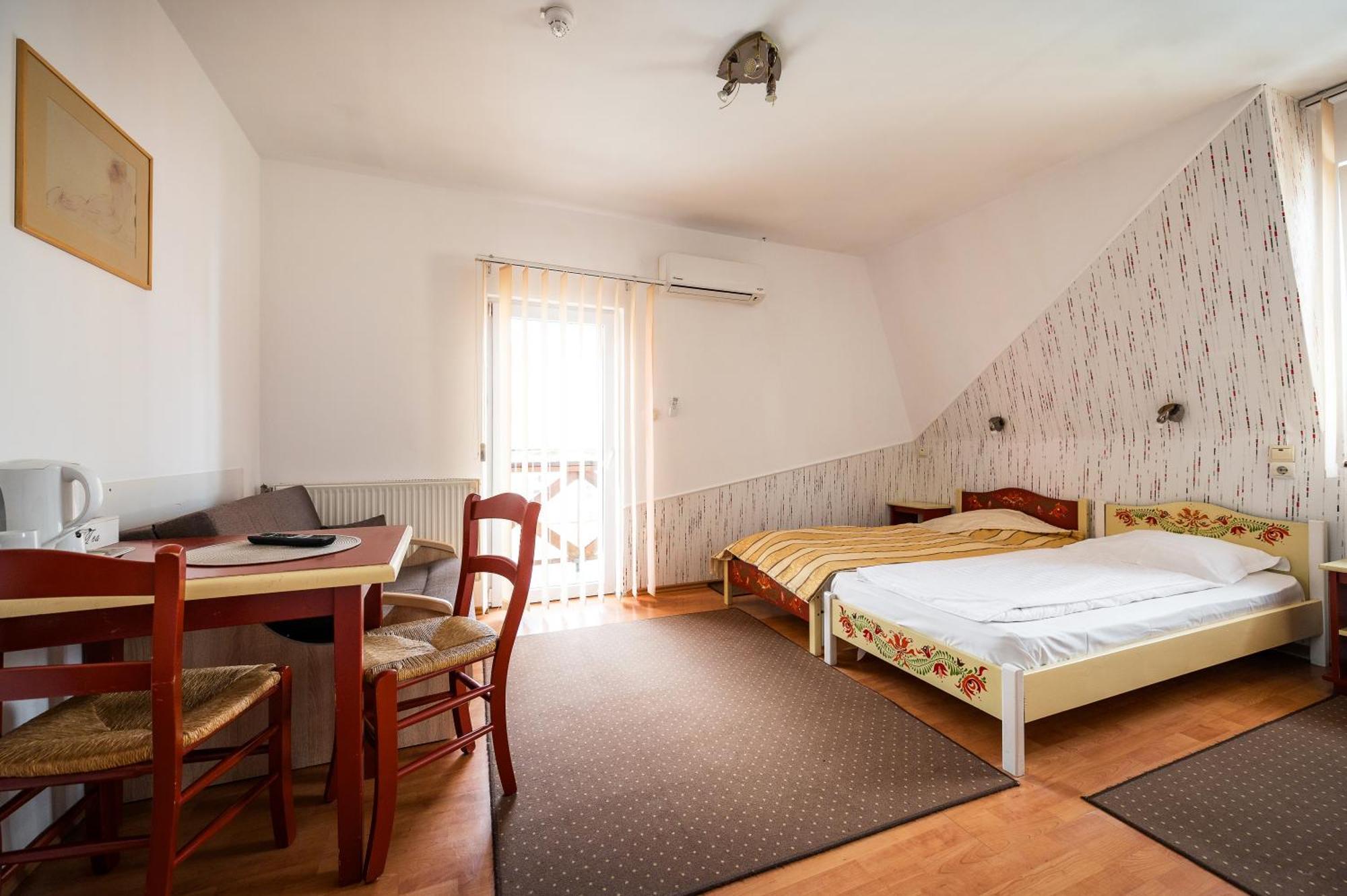Hotel Sugas Sfântu-Gheorghe 외부 사진