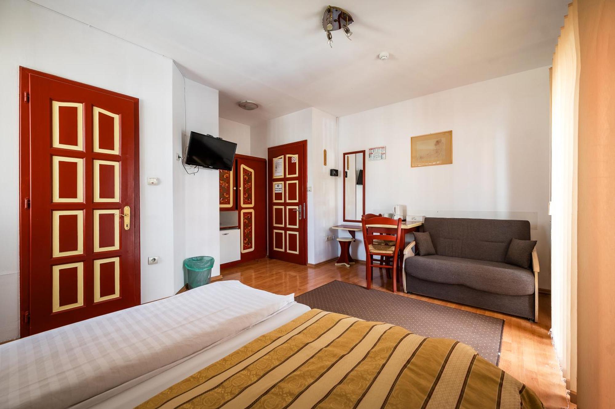 Hotel Sugas Sfântu-Gheorghe 외부 사진