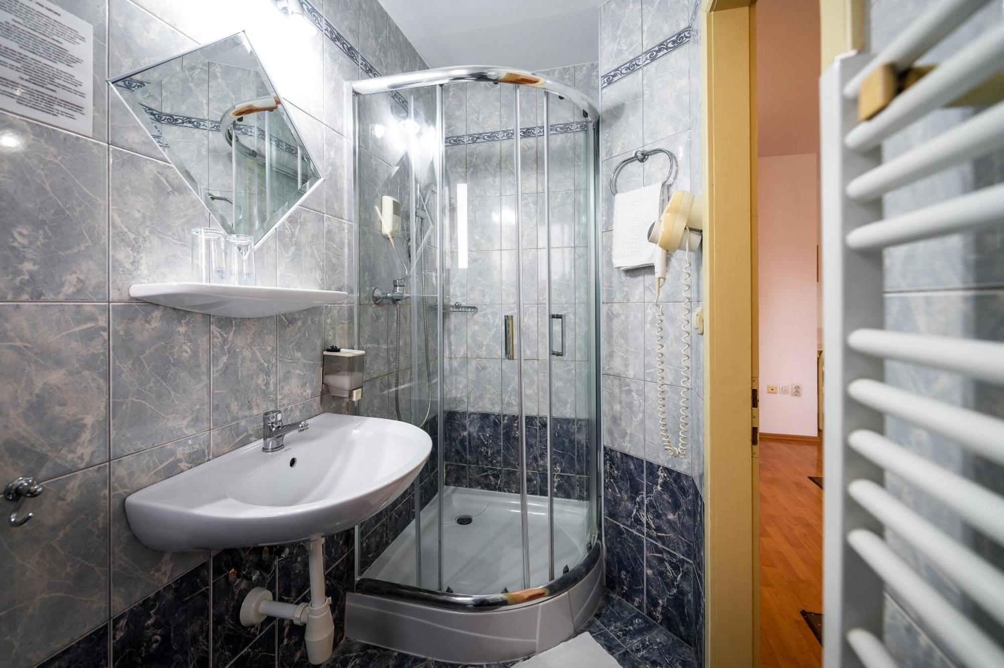 Hotel Sugas Sfântu-Gheorghe 외부 사진
